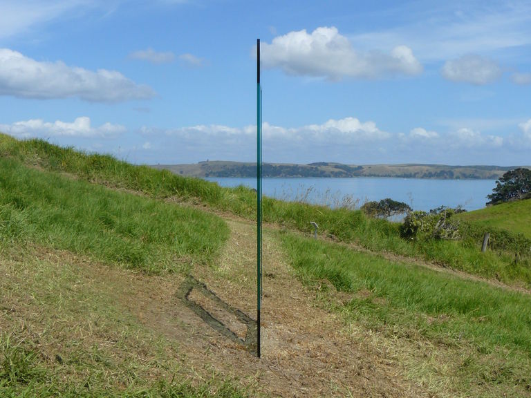 Half Glass (profile)